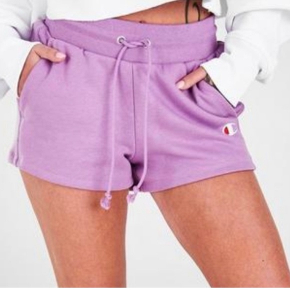 NWOT Champion lavender reverse weave sweatshorts in size L - Picture 6 of 6
